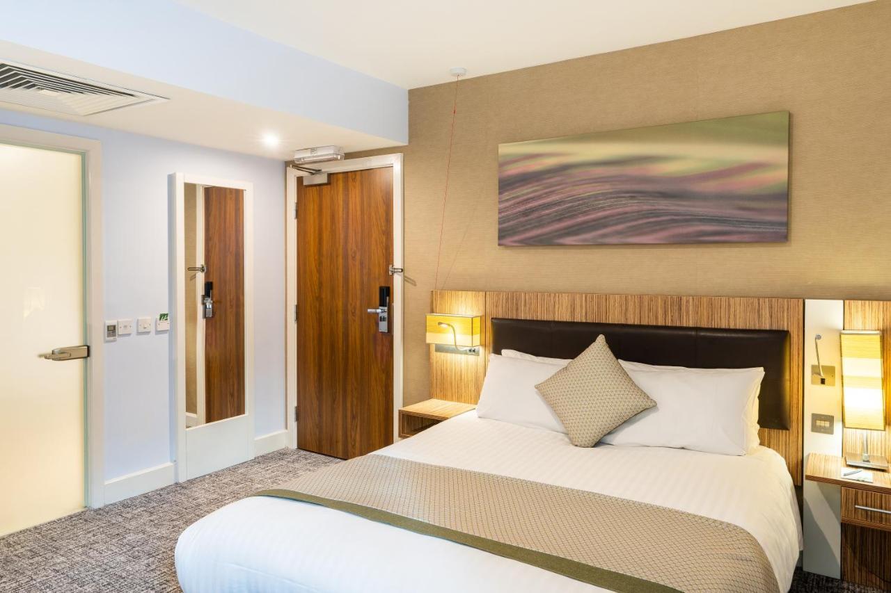 Holiday Inn Stevenage By Ihg חדר תמונה