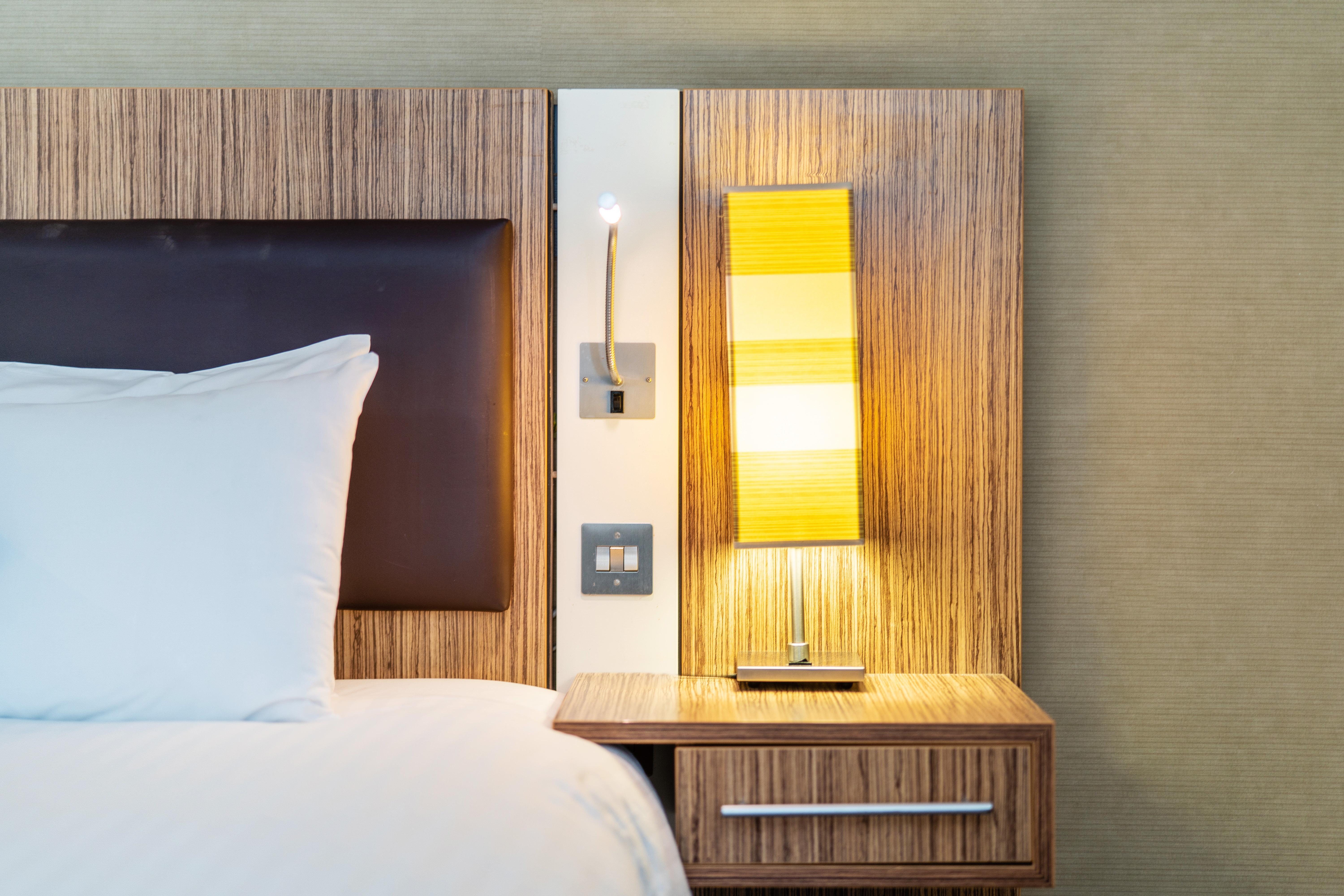 Holiday Inn Stevenage By Ihg מראה חיצוני תמונה