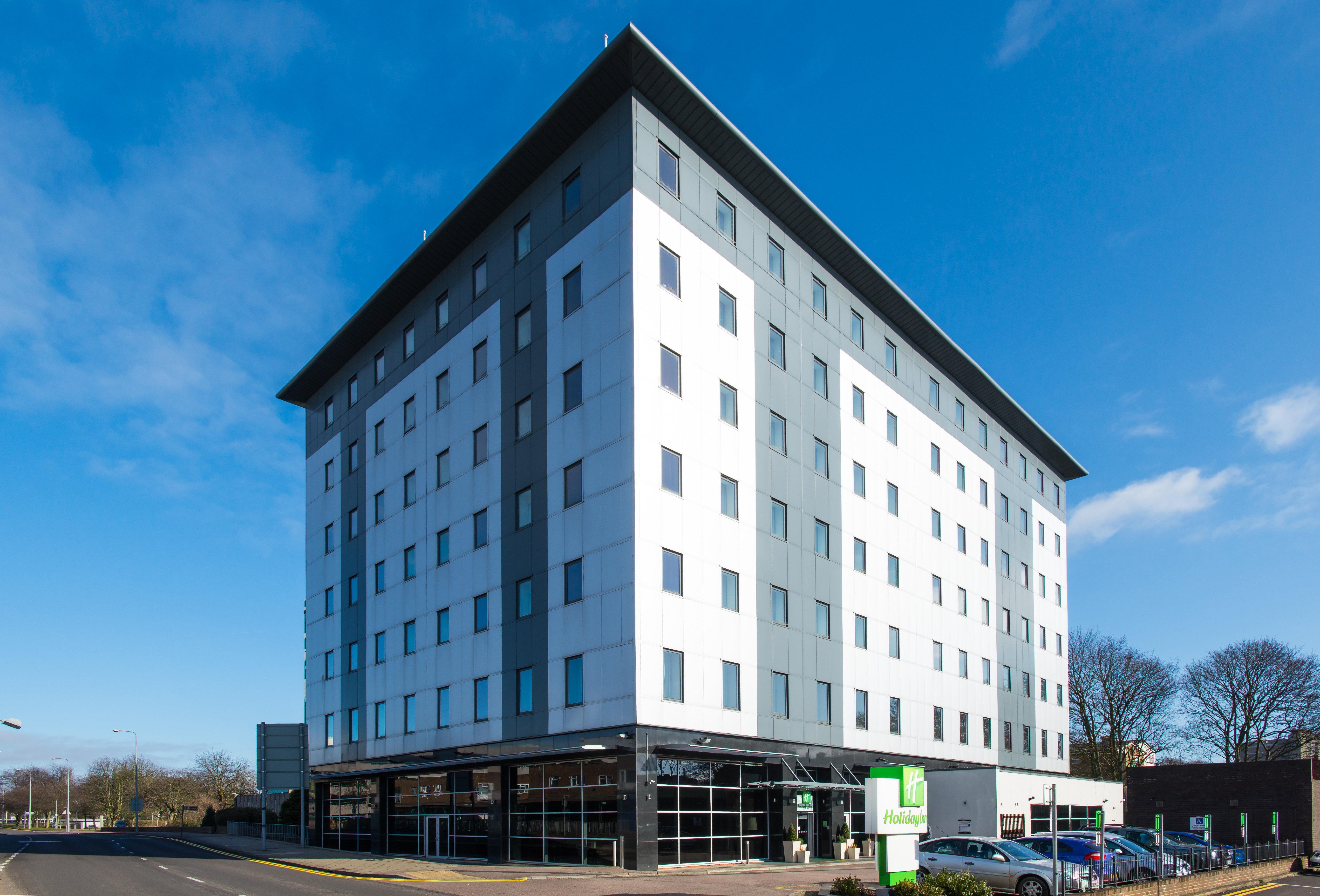 Holiday Inn Stevenage By Ihg מראה חיצוני תמונה