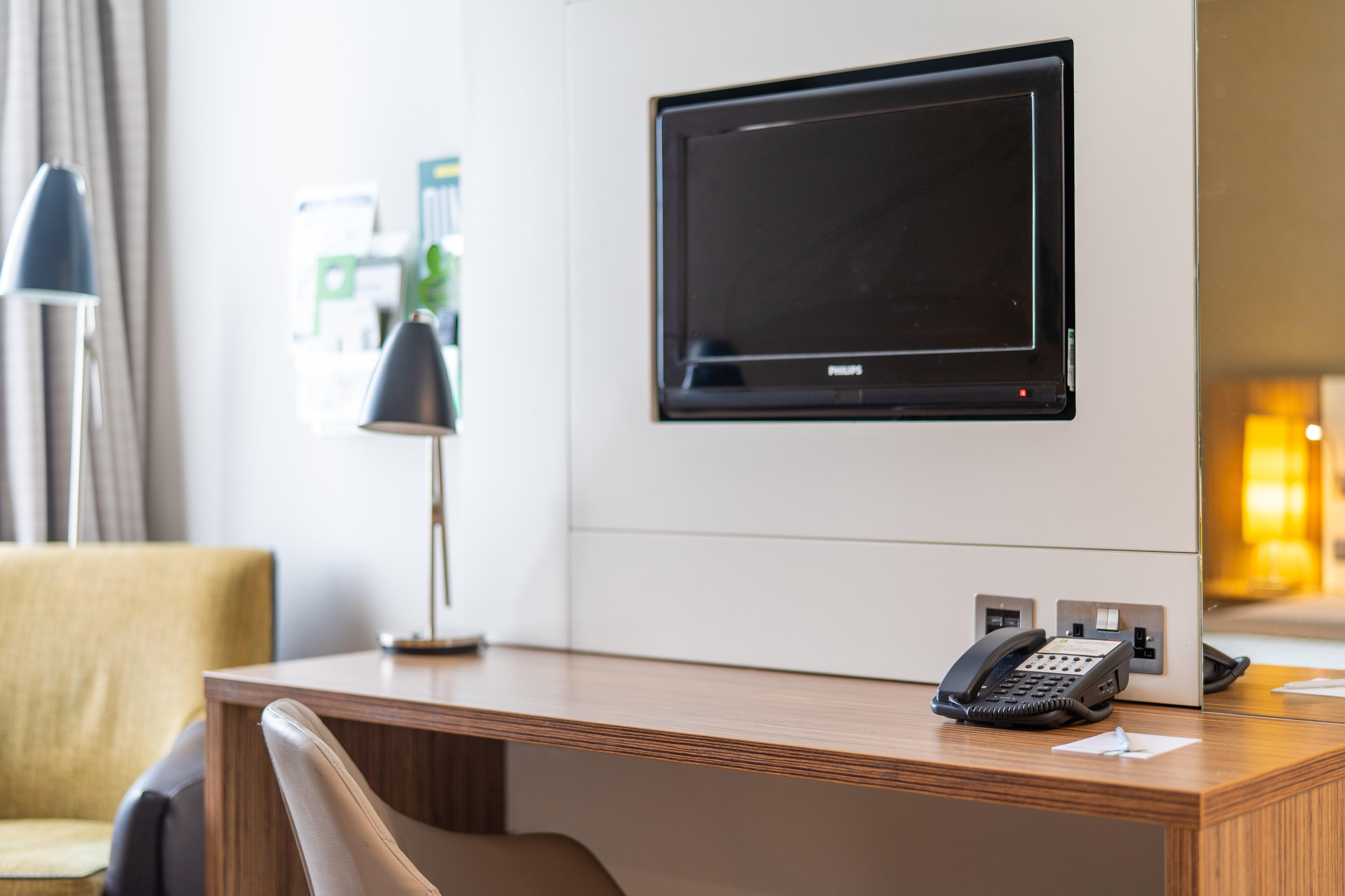 Holiday Inn Stevenage By Ihg מראה חיצוני תמונה