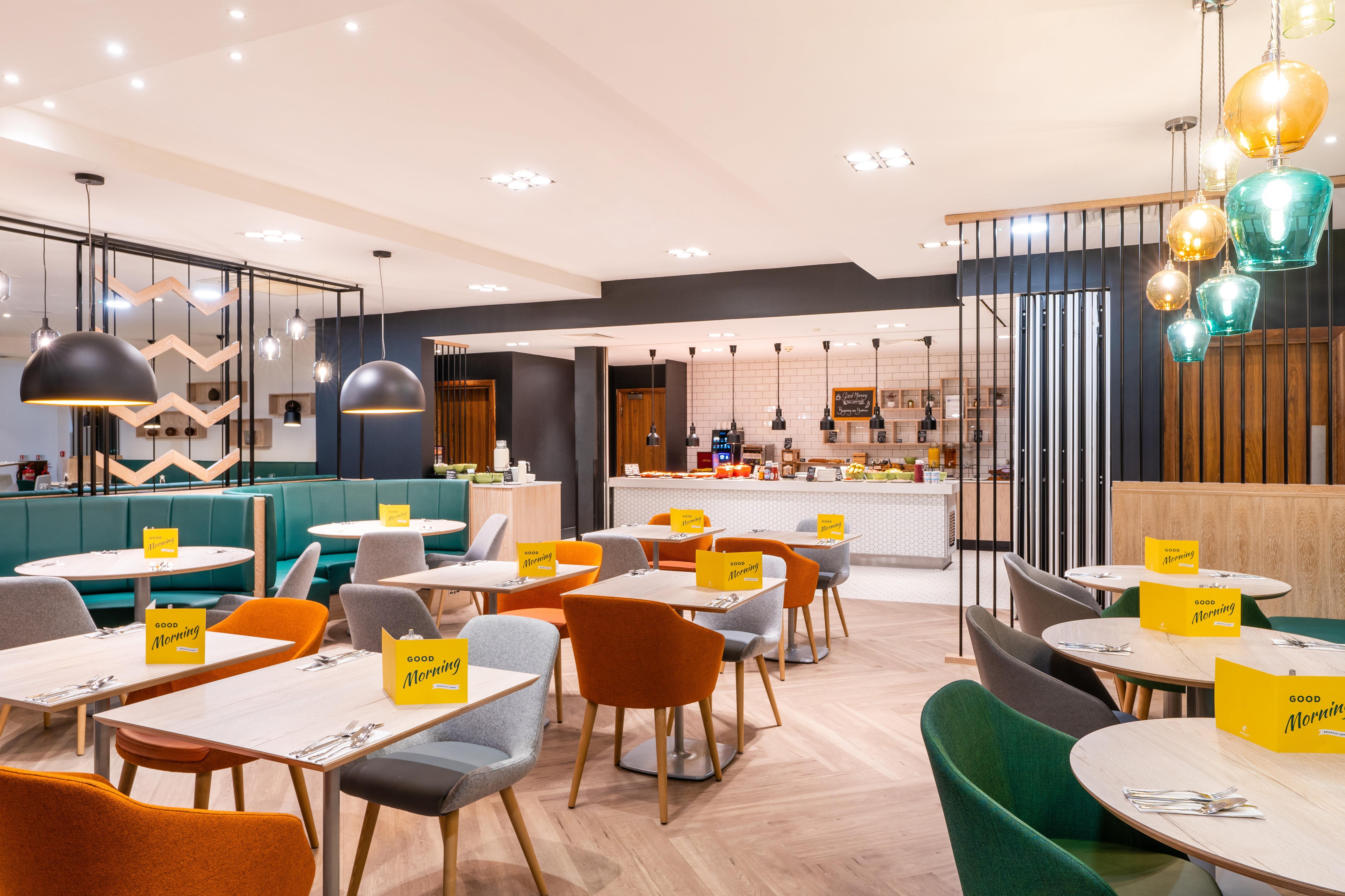 Holiday Inn Stevenage By Ihg מראה חיצוני תמונה
