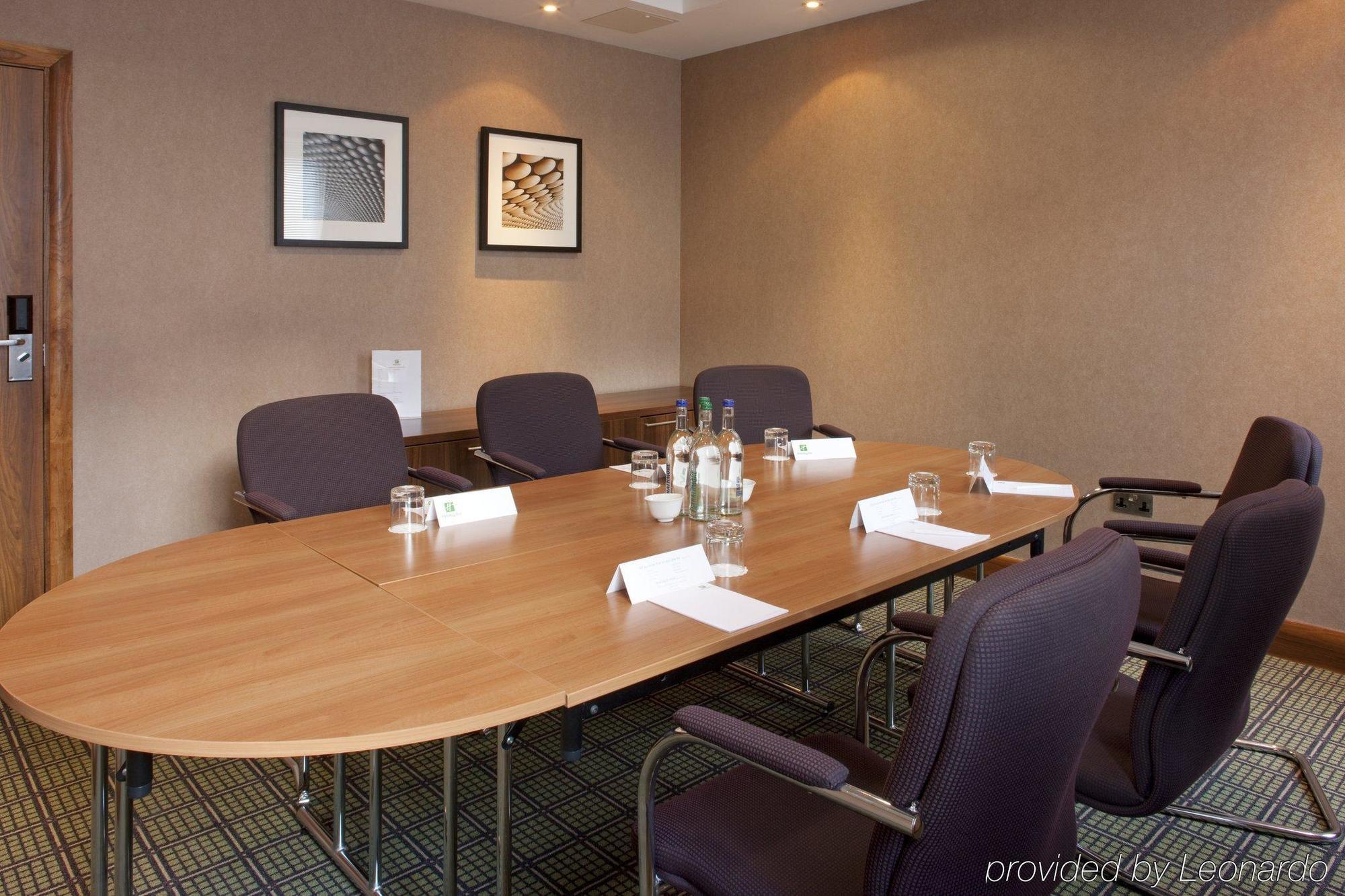 Holiday Inn Stevenage By Ihg מתקנים תמונה